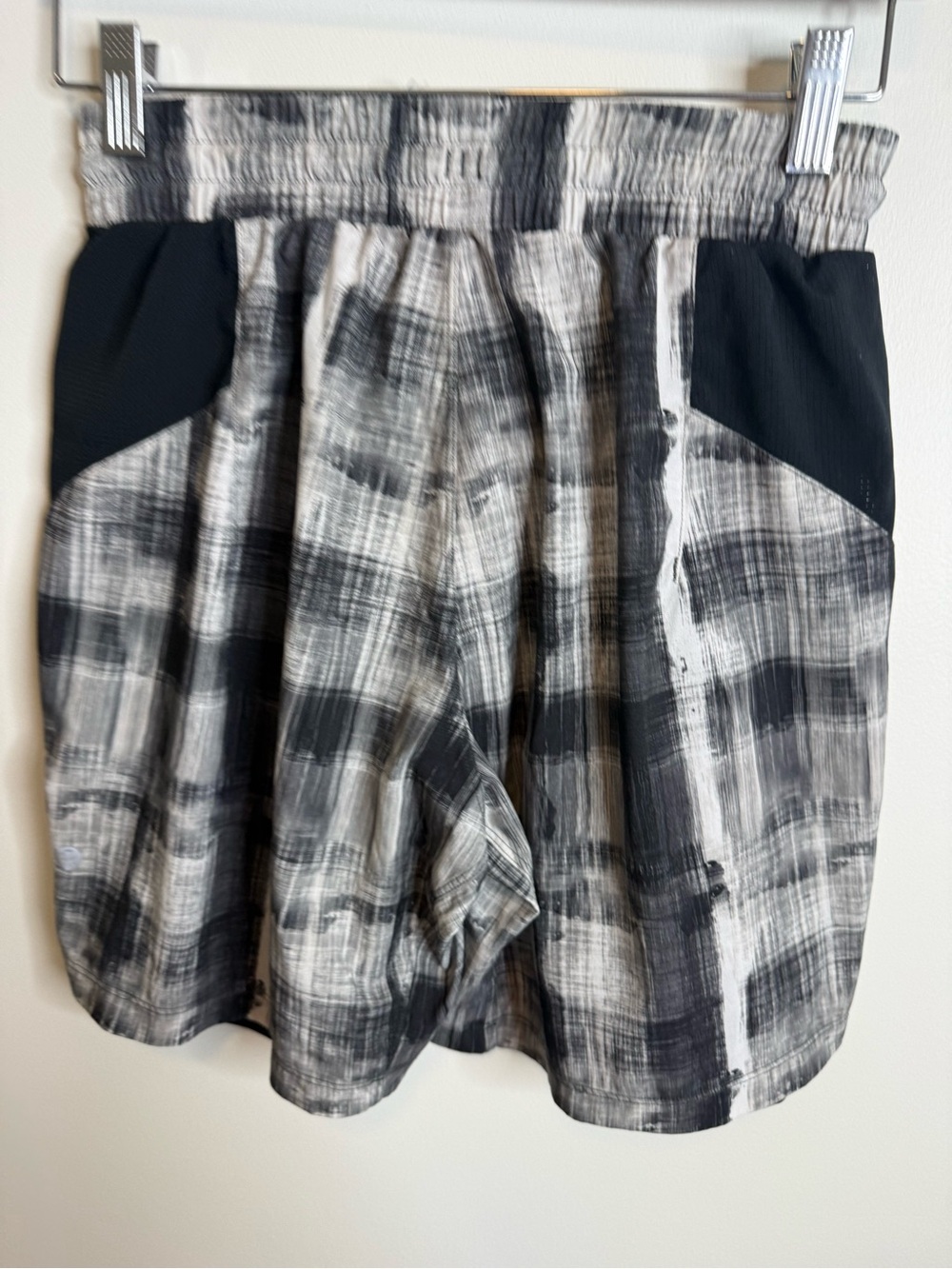 lululemon athletica Black and Gray Plaid Performance Shorts size small - Picture 5 of 6